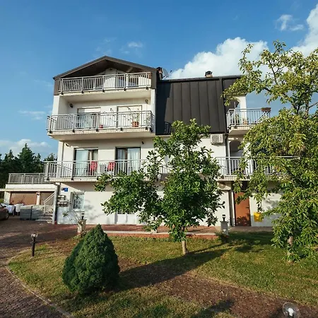 Natura Apartment